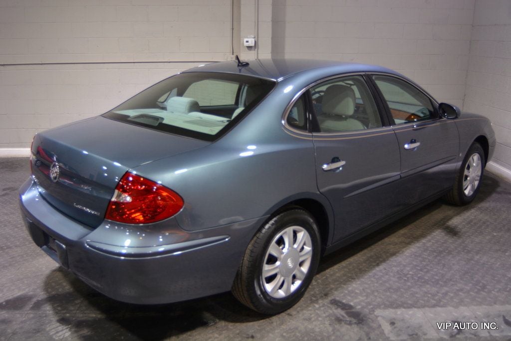 2006 Buick LaCrosse 4dr Sedan CX - 22631317 - 31