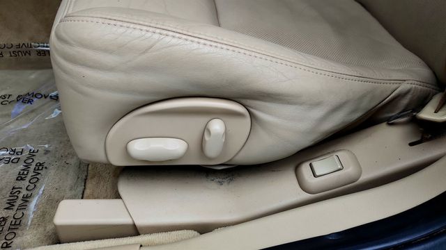 2006 Cadillac CTS 4dr Sedan 3.6L w/ 18'' Wheel Performance & Luxury Packages - 23000319 - 11