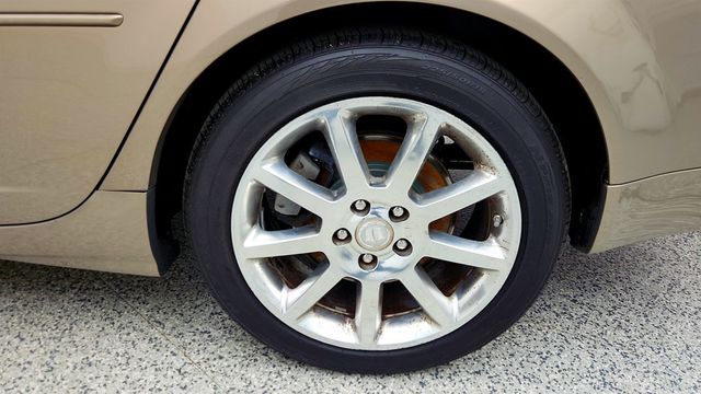 2006 Cadillac CTS 4dr Sedan 3.6L w/ 18'' Wheel Performance & Luxury Packages - 23000319 - 8