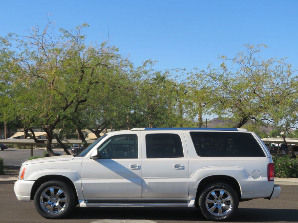 2006 Cadillac Escalade ESV ESCALADE ESV 1OWNER LOW LOW MILES EXTRA CLEAN 6.0 MOTOR  - 22726469 - 1