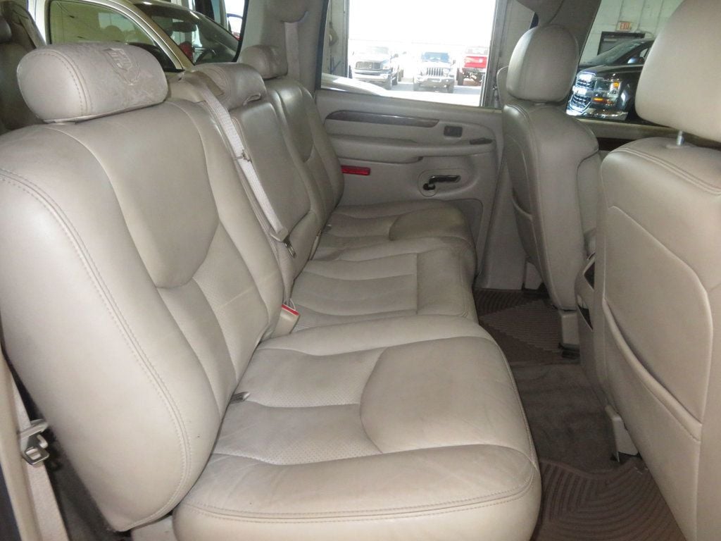 2006 Cadillac Escalade ESV ESCALADE ESV 1OWNER LOW LOW MILES EXTRA CLEAN 6.0 MOTOR  - 22726469 - 27