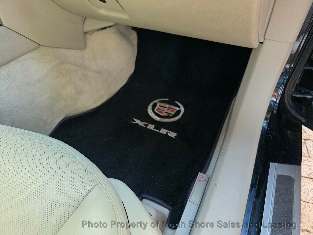 2006 Cadillac XLR 2dr Convertible - 22977793 - 17