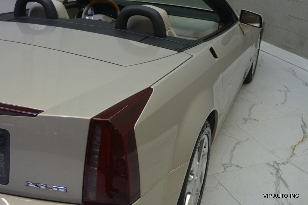 2006 Cadillac XLR 2dr Convertible - 23093068 - 17