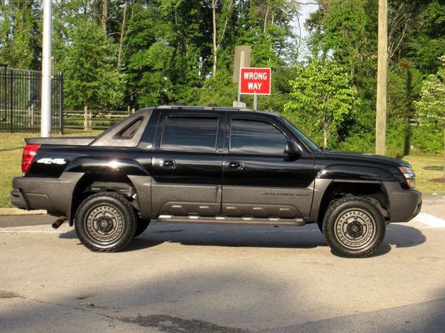 2006 Chevrolet Avalanche 2500 5dr Crew Cab 130" WB 4WD LT - 22503569 - 9