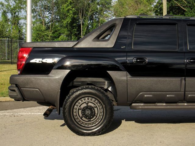 2006 Chevrolet Avalanche 2500 5dr Crew Cab 130" WB 4WD LT - 22503569 - 11