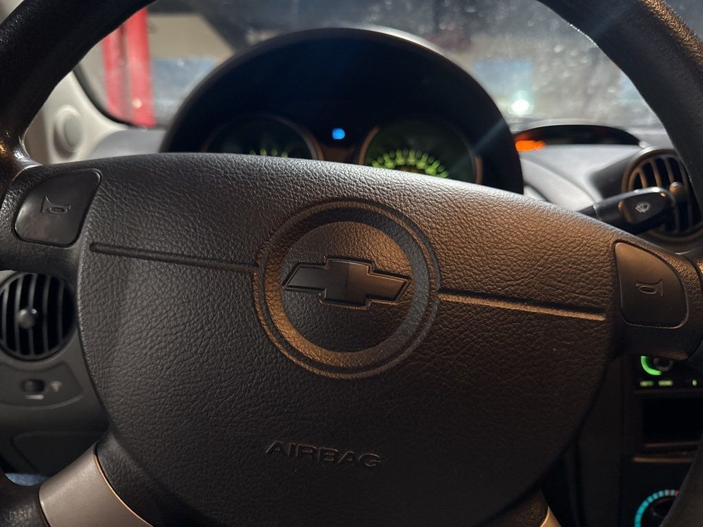 2006 Chevrolet Aveo 4dr Sedan LS - 22975701 - 9