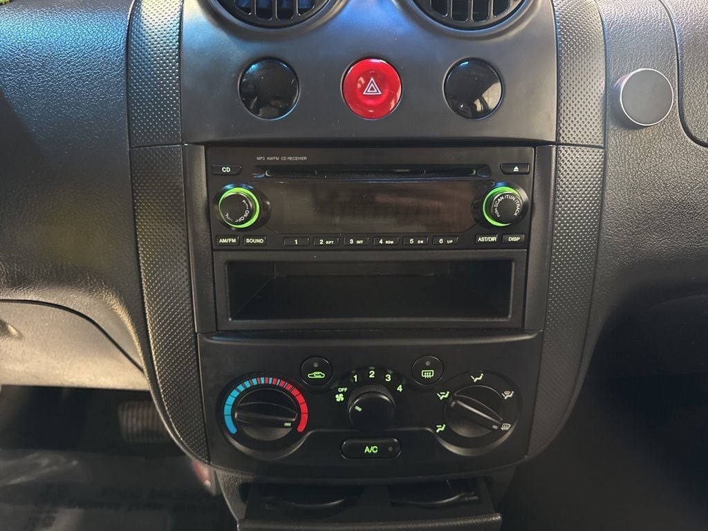 2006 Chevrolet Aveo 4dr Sedan LS - 22975701 - 11