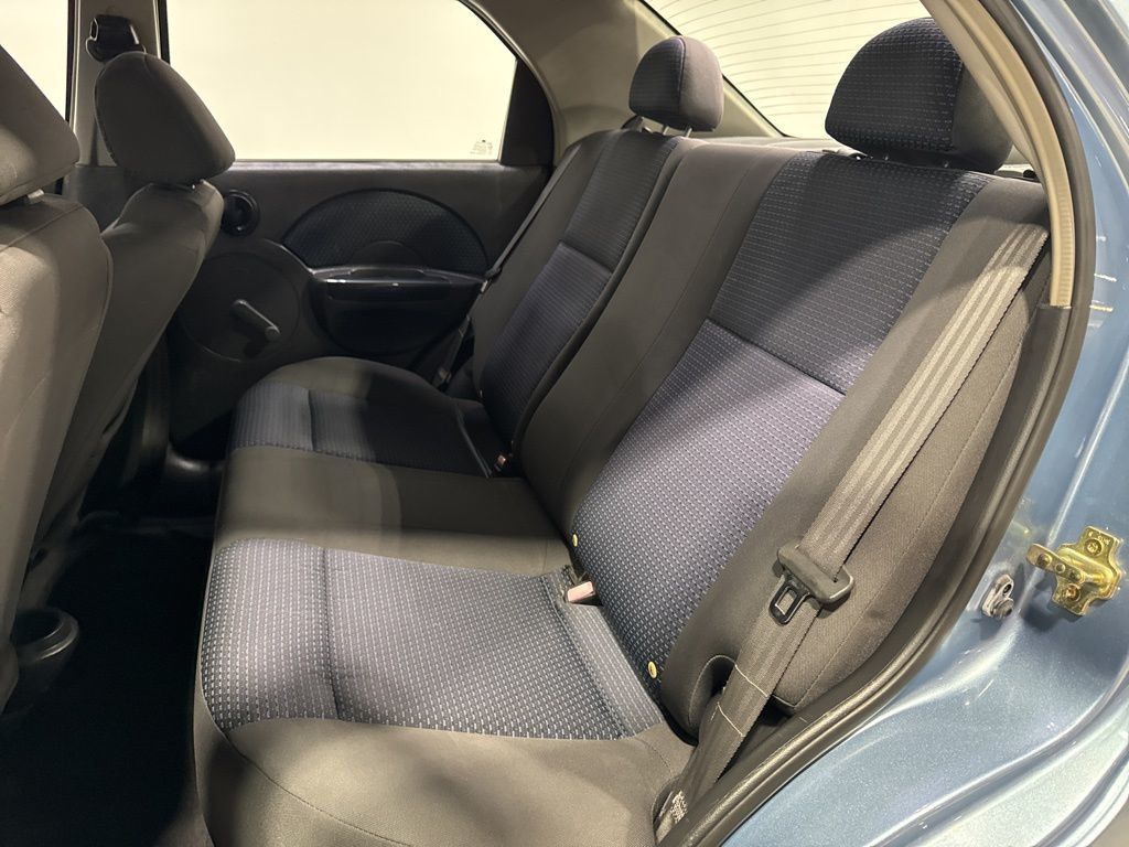 2006 Chevrolet Aveo 4dr Sedan LS - 22975701 - 18