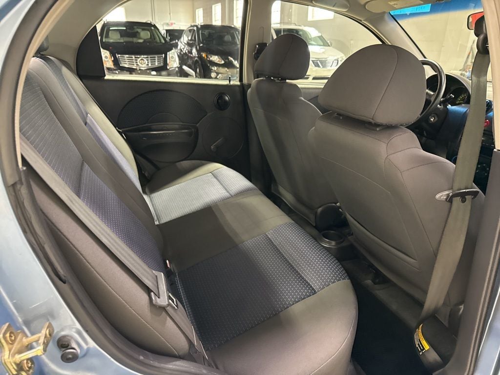 2006 Chevrolet Aveo 4dr Sedan LS - 22975701 - 23