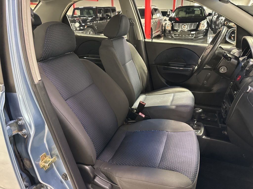 2006 Chevrolet Aveo 4dr Sedan LS - 22975701 - 28