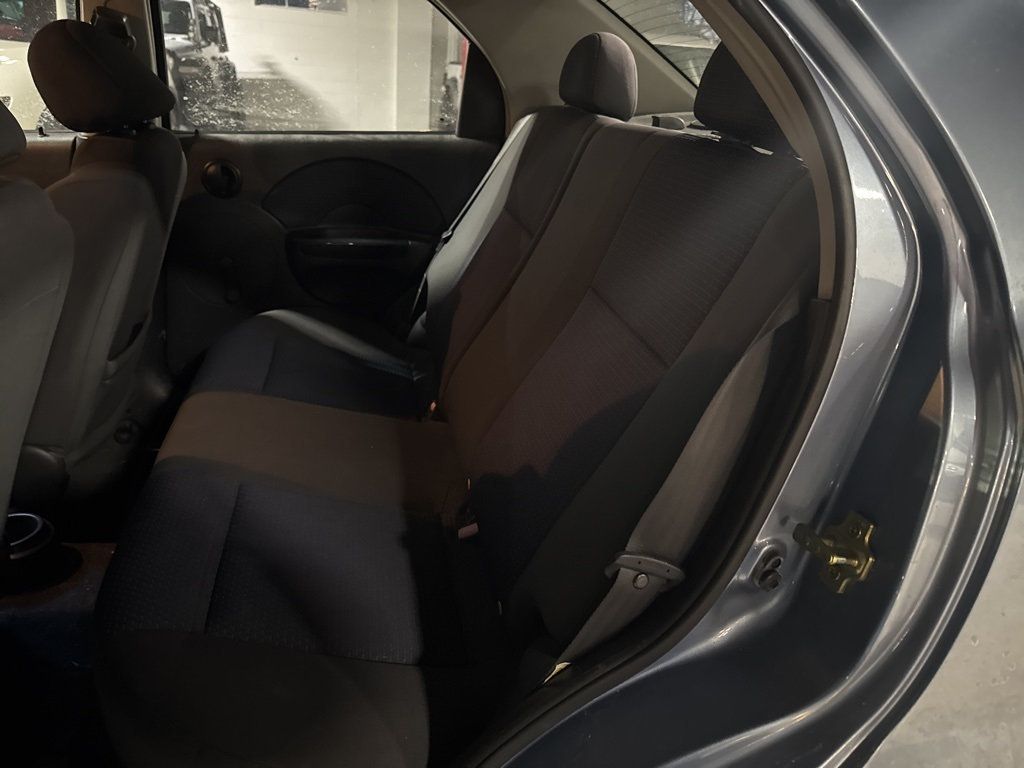 2006 Chevrolet Aveo 4dr Sedan LS - 22975701 - 7