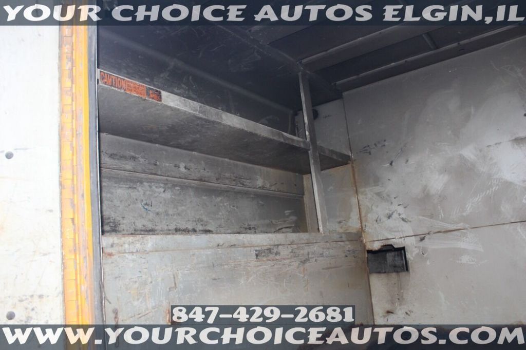 2006 Chevrolet C4500 4X2 2dr Regular Cab 128 224 in. WB - 21915601 - 16