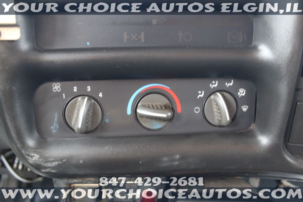 2006 Chevrolet C4500 4X2 2dr Regular Cab 128 224 in. WB - 21915601 - 28