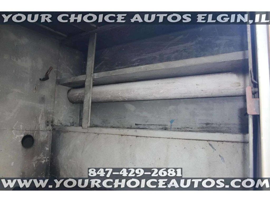 2006 Chevrolet C4500 4X2 2dr Regular Cab 128 224 in. WB - 22957486 - 13