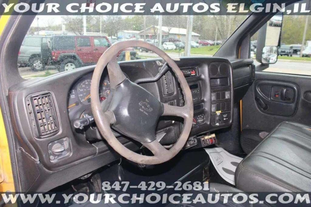 2006 Chevrolet C4500 4X2 2dr Regular Cab 128 224 in. WB - 22957486 - 16