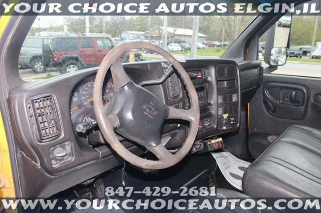 2006 Chevrolet C4500 4X2 2dr Regular Cab 128 224 in. WB - 22957486 - 16