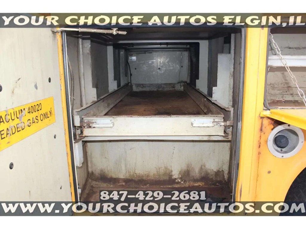 2006 Chevrolet C4500 4X2 2dr Regular Cab 128 224 in. WB - 22957486 - 21