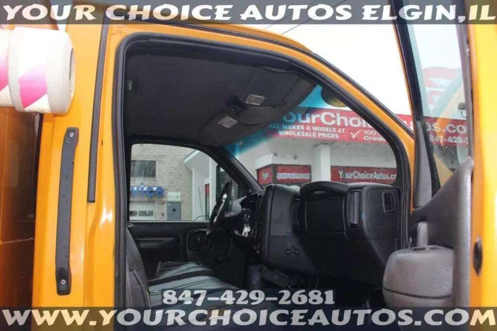 2006 Chevrolet C4500 4X2 2dr Regular Cab 128 224 in. WB - 22957486 - 25