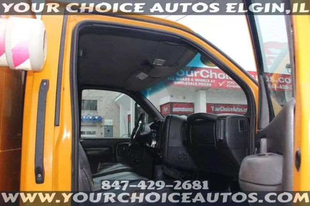 2006 Chevrolet C4500 4X2 2dr Regular Cab 128 224 in. WB - 22957486 - 25