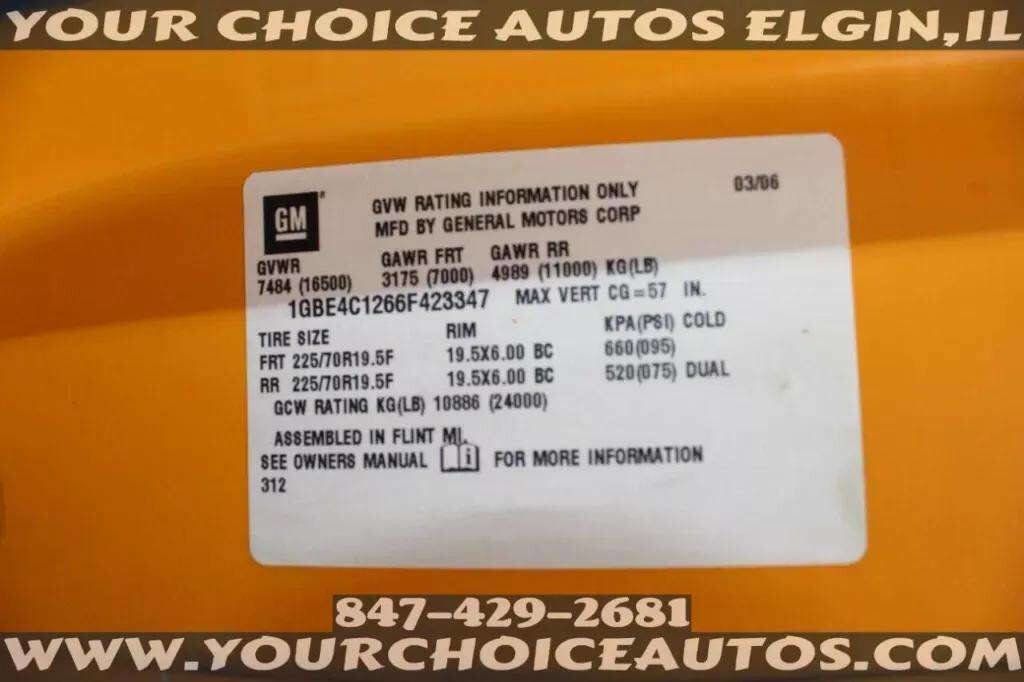 2006 Chevrolet C4500 4X2 2dr Regular Cab 128 224 in. WB - 22957487 - 19