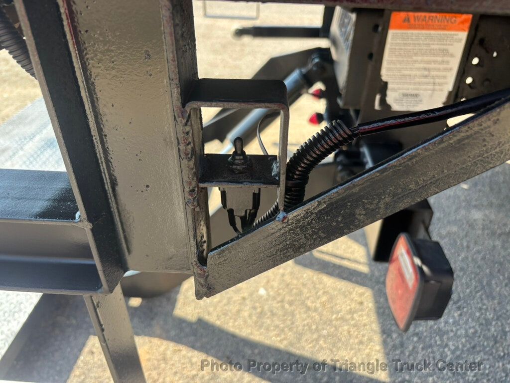 2006 Chevrolet C6500 NON CDL JUST 31k MILES! CAT DIESEL! PRE EMISSION! NO DPF AND NO DEF FLUID! ALLISON AUTO! - 22989175 - 9