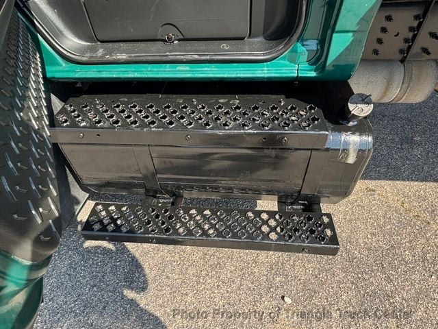 2006 Chevrolet C6500 NON CDL JUST 31k MILES! CAT DIESEL! PRE EMISSION! NO DPF AND NO DEF FLUID! ALLISON AUTO! - 22989175 - 28