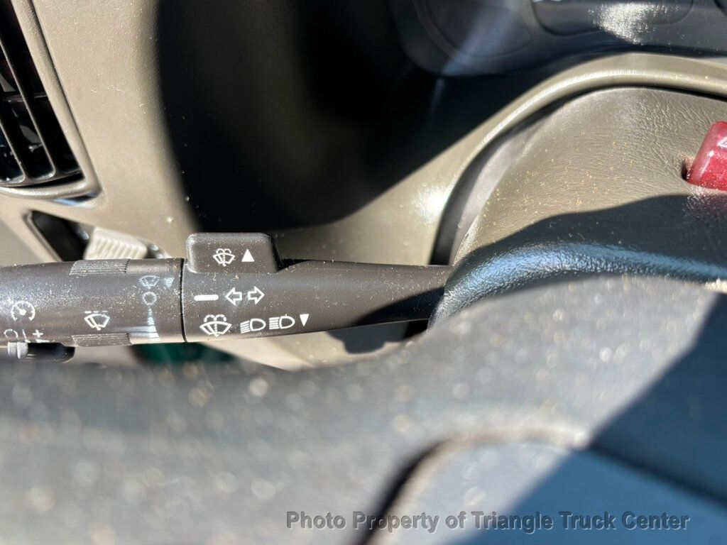 2006 Chevrolet C6500 NON CDL JUST 31k MILES! CAT DIESEL! PRE EMISSION! NO DPF AND NO DEF FLUID! ALLISON AUTO! - 22989175 - 36