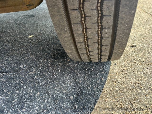 2006 Chevrolet C6500 NON CDL JUST 31k MILES! CAT DIESEL! PRE EMISSION! NO DPF AND NO DEF FLUID! ALLISON AUTO! - 22989175 - 54