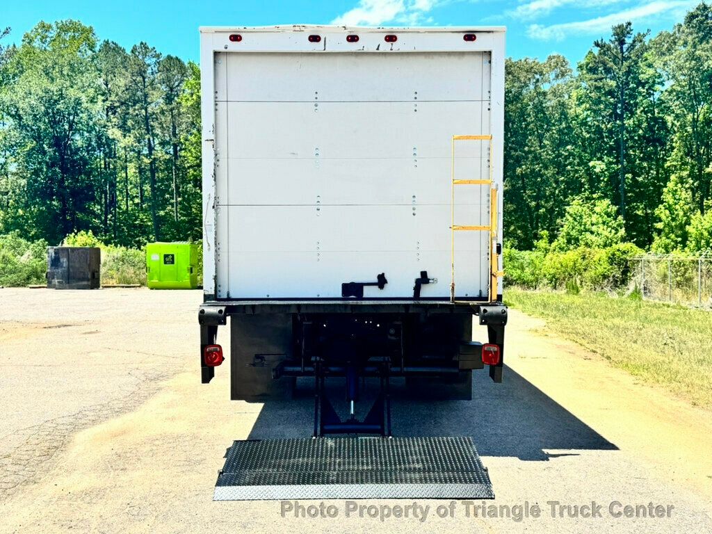 2006 Chevrolet C7500 NON CDL! JUST 47k MILES! LIFT GATE CAT C7 PRE EMISSION! ALLISON AUTO! - 23002293 - 9