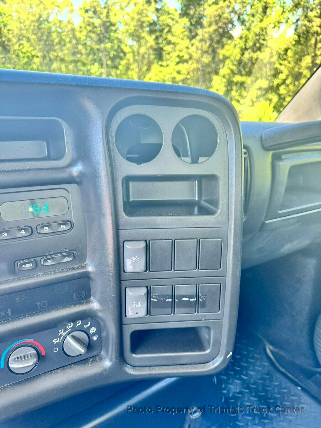 2006 Chevrolet C7500 NON CDL! JUST 47k MILES! LIFT GATE CAT C7 PRE EMISSION! ALLISON AUTO! - 23002293 - 43