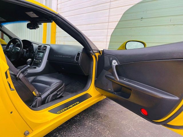 2006 Chevrolet Corvette Base 2dr Coupe - 21459394 - 24