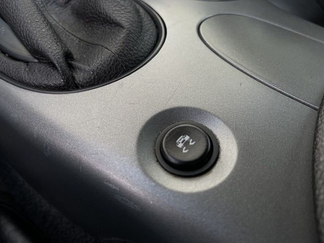 2006 Chevrolet Corvette Base 2dr Coupe - 21459394 - 35