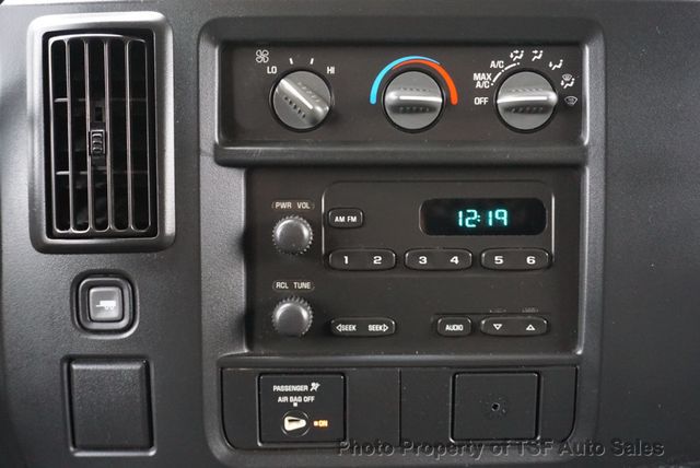 2006 Chevrolet Express Cargo Van 2500 135" WB RWD - 22949842 - 12