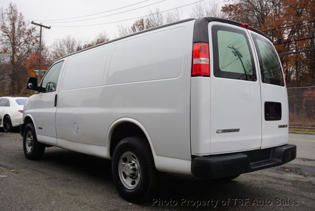 2006 Chevrolet Express Cargo Van 2500 135" WB RWD - 22949842 - 4