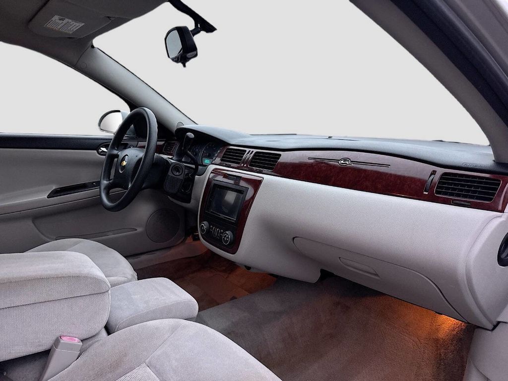 2006 Chevrolet Impala LT 4dr Sedan w/3.5L - 22965017 - 17