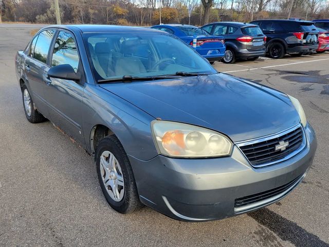 2006 Chevrolet Malibu LS Sedan 4D - 22948981 - 12