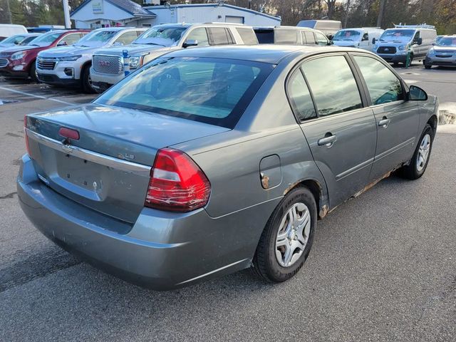 2006 Chevrolet Malibu LS Sedan 4D - 22948981 - 14