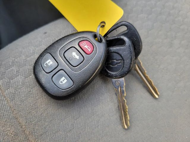 2006 Chevrolet Malibu LS Sedan 4D - 22948981 - 21