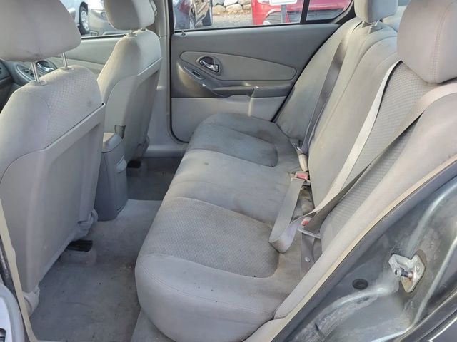 2006 Chevrolet Malibu LS Sedan 4D - 22948981 - 3