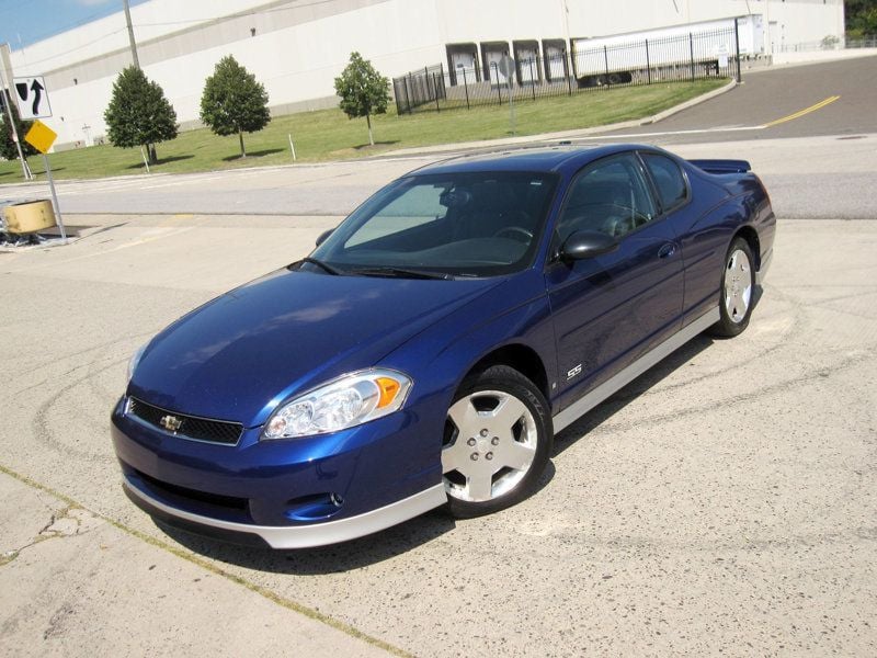 2006 Chevrolet Monte Carlo SS photo 2