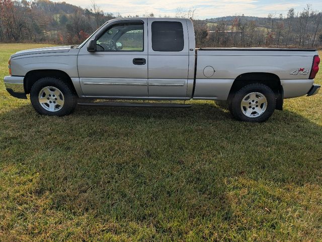 2006 Chevrolet Silverado 1500 CLEAN CARFAX - 23097066 - 5