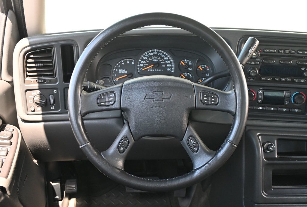 Chevrolet Silverado photo 8