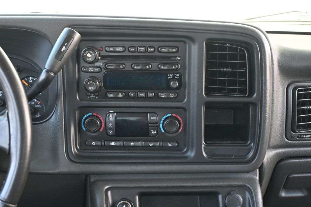 Chevrolet Silverado photo 9