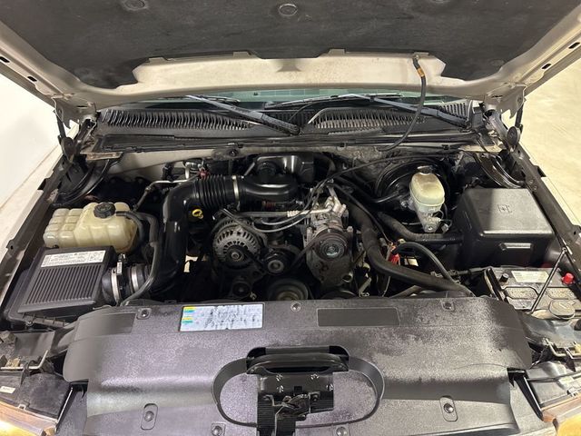 2006 Chevrolet Silverado 1500 Reg Cab 133.0" WB 2WD Work Truck - 23001881 - 22