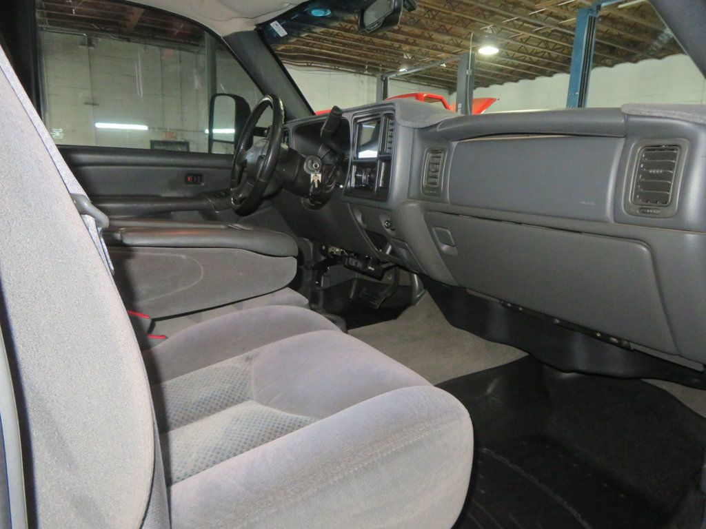2006 Chevrolet Silverado 2500HD 2OWNER AZ LBZ DURAMAX DIESEL 4X4 LIFTED EXTRA CLEAN SHORTBED  - 23068568 - 32