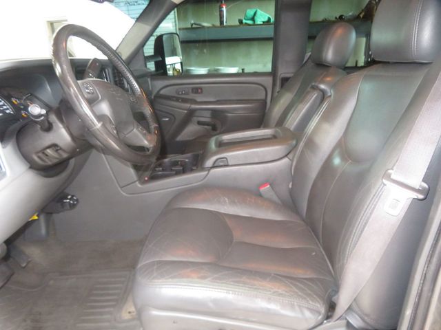 2006 Chevrolet Silverado 2500HD EXTRA CLEAN 6SPEED ALLISON TRANNY 4X4 DURAMAX LOW MILES DIESEL  - 23086162 - 16
