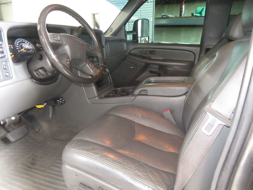 2006 Chevrolet Silverado 2500HD EXTRA CLEAN 6SPEED ALLISON TRANNY 4X4 DURAMAX LOW MILES DIESEL  - 23086162 - 17