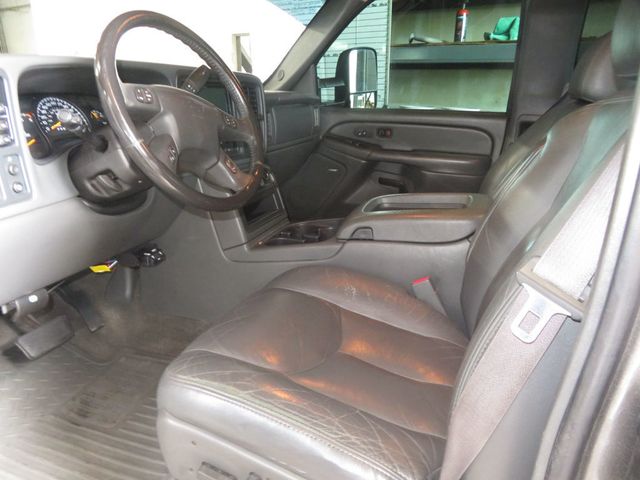 2006 Chevrolet Silverado 2500HD EXTRA CLEAN 6SPEED ALLISON TRANNY 4X4 DURAMAX LOW MILES DIESEL  - 23086162 - 17
