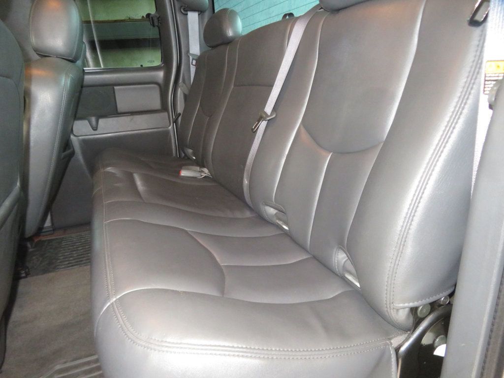 2006 Chevrolet Silverado 2500HD EXTRA CLEAN 6SPEED ALLISON TRANNY 4X4 DURAMAX LOW MILES DIESEL  - 23086162 - 21