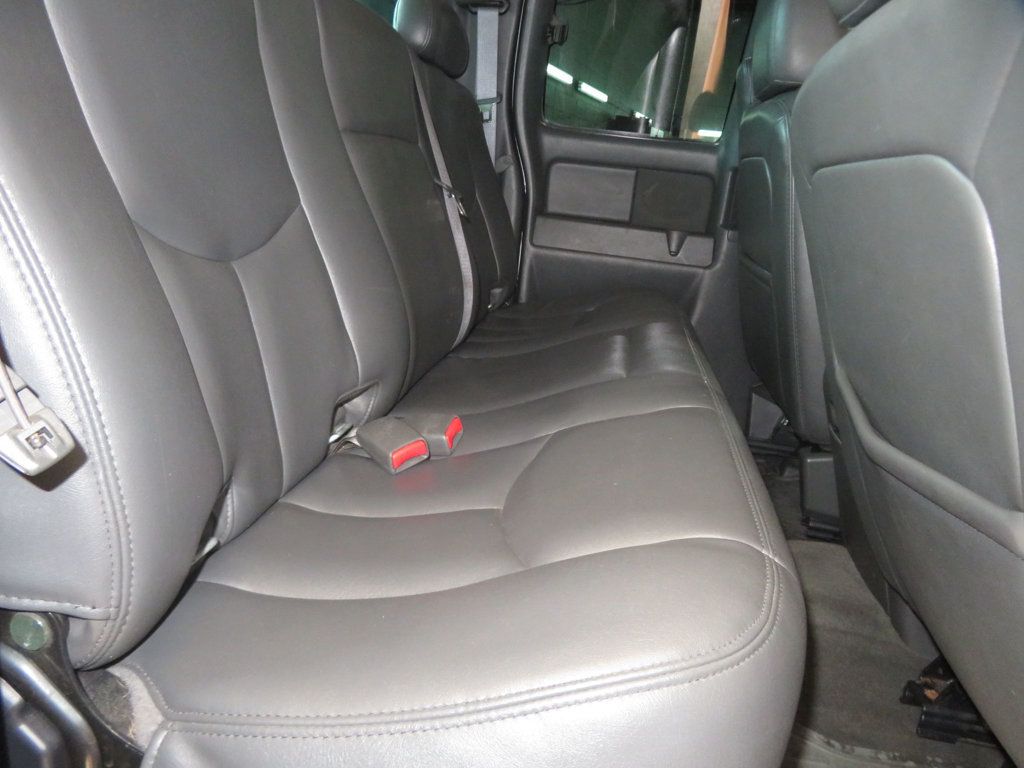 2006 Chevrolet Silverado 2500HD EXTRA CLEAN 6SPEED ALLISON TRANNY 4X4 DURAMAX LOW MILES DIESEL  - 23086162 - 25